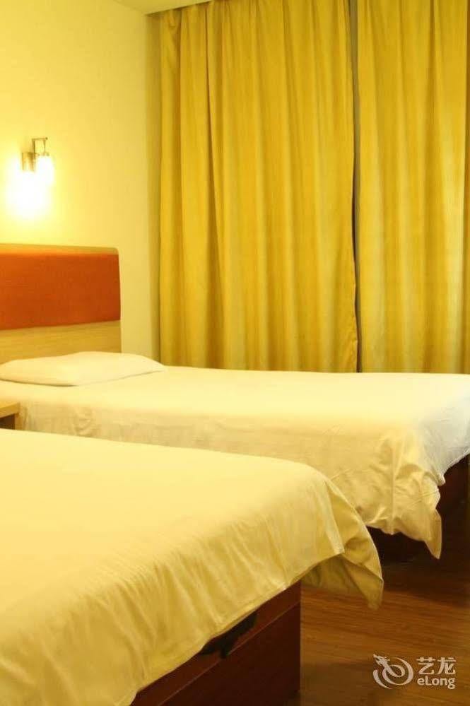 Homeinns Hotel Hujcsou Kültér fotó